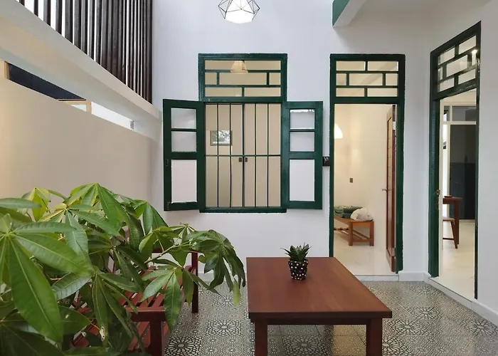 Nanyang Homestay 3 Rooms 10 Pax- Ground Floor